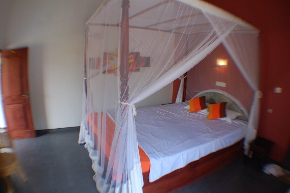 Bedspace Унаватуна Экстерьер фото